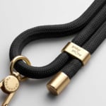 Чёрный шнурок для телефона на шею с золотой фурнитурой -  изображение 2